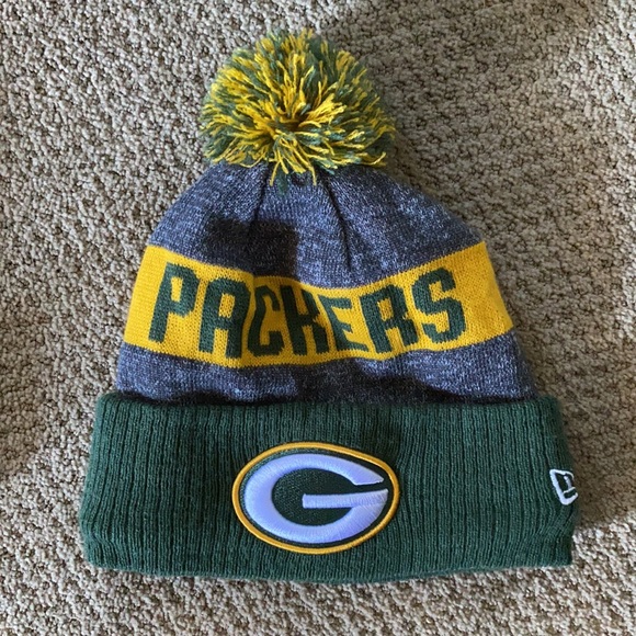 Winter knit hats MLB Brewers NFL Packers - Picture 3 of 3